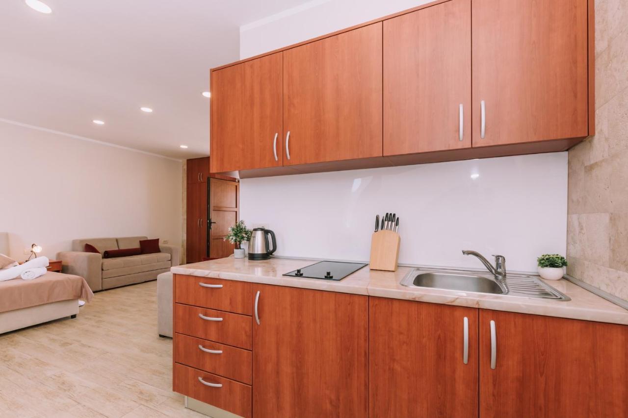 City Apartments Будва Экстерьер фото